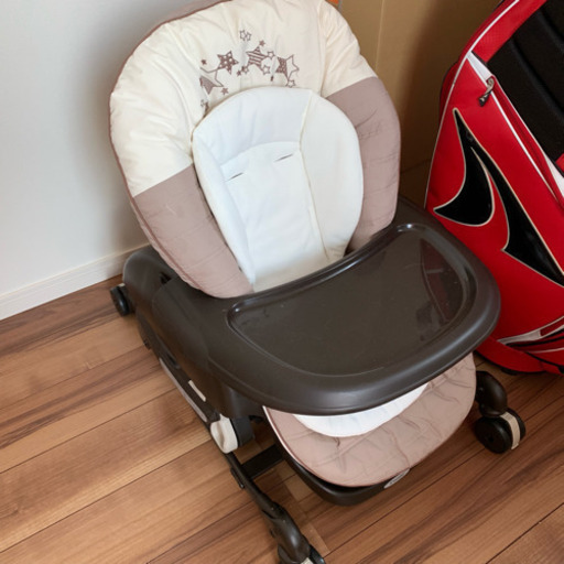 コンビ  ネムリラ  電動ハイローラック