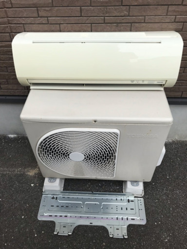 取引中 早い方に優先 東芝ルームエアコン RAS-2256AD 6～9畳用 100V