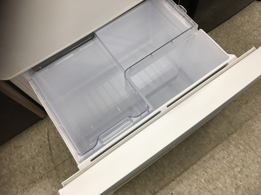 SHARP　3ドア冷蔵庫　　SJ-PW35Y-W