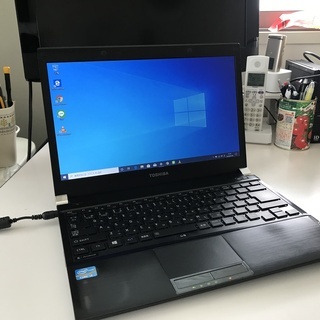 東芝：dynabook R732/H