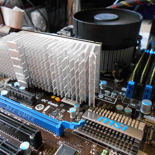 グラフィックボード GIGABYTE GT730 2GB 中古 動作確認済みの画像