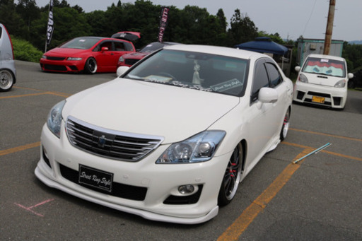 クラウンハイブリッド売ります！！