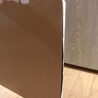 パソコンデスクの画像