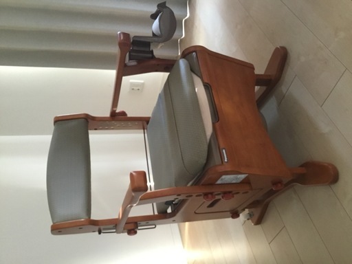 介護用品 家具調トイレ