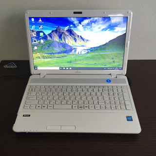 富士通 ノートパソコン Win10 高速仕様 メモリ8GB SS...