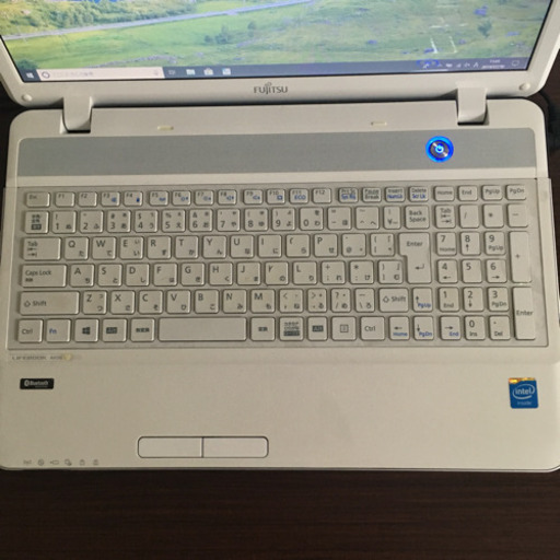 富士通 ノートパソコン Win10 高速仕様 メモリ8GB SSD120GB
