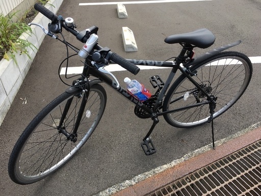 クロスバイク  黒  新品に近い