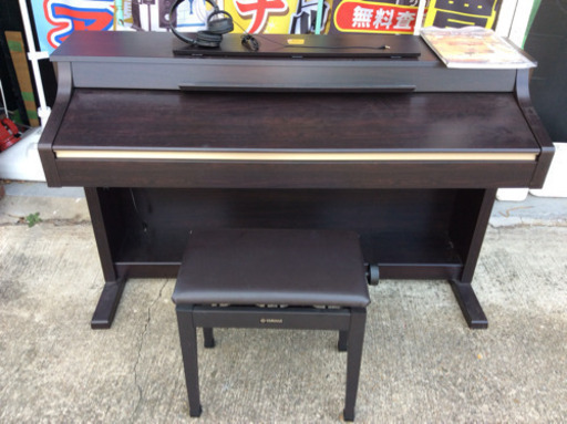 YAMAHA ヤマハ デジタルピアノ CLP-330 2009年製 ジャンク品 電源コード無し