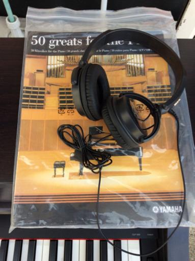 YAMAHA ヤマハ デジタルピアノ CLP-330 2009年製 ジャンク品 電源コード無し