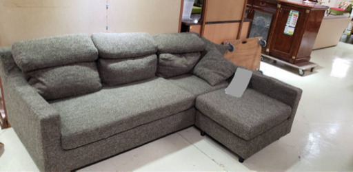 カウチソファー