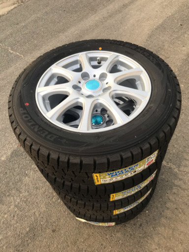 新品 社外ホイール4本付き スタッドレスタイヤ ダンロップ ウインターマックス WM01 2015年製 195/65-15 91Q 新