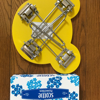 ✅ミキハウス 子供テーブルの画像