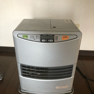 石油ファンヒーター 8/22 〜 8/24引き取り来れる方‼️