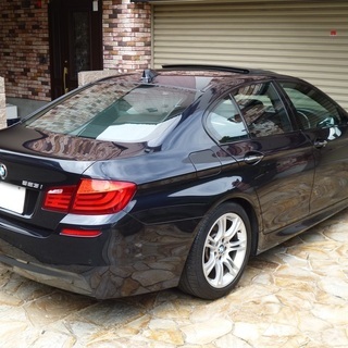 検査2年12月523i MスポーツPKG サンルーフ/ブラックレザー/デイライト/純正HDDナビ/idrive/地デジ/バックカメラ/シートヒーター/電子キー/ETCの画像