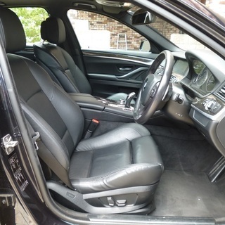 検査2年12月523i MスポーツPKG サンルーフ/ブラックレザー/デイライト/純正HDDナビ/idrive/地デジ/バックカメラ/シートヒーター/電子キー/ETCの画像