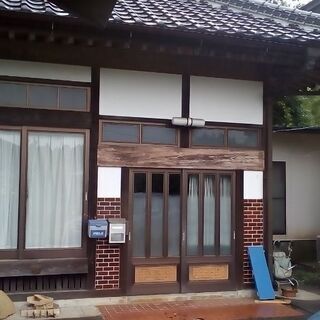 １戸建て 中古住宅 別棟平屋 物置 静かな環境をご希望の方に 別棟で２世帯一緒の暮らしも出来ます - 不動産売買（マンション/一戸建て）