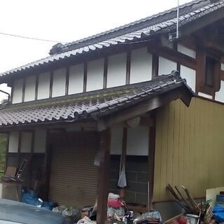 １戸建て 中古住宅 別棟平屋 物置 静かな環境をご希望の方に 別棟で２世帯一緒の暮らしも出来ます − 茨城県