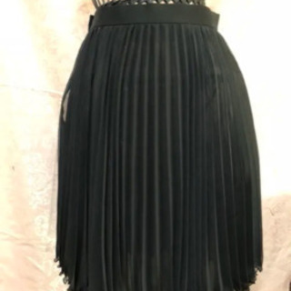 黒スカート