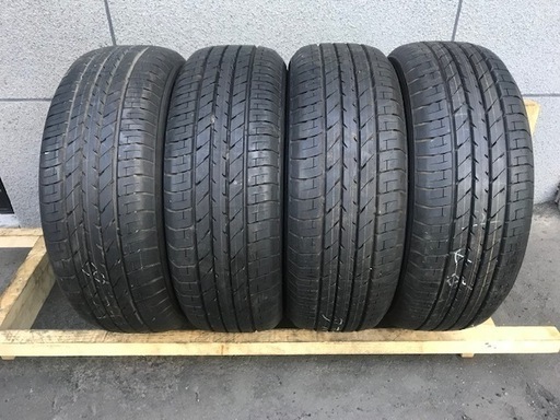 イボ付き【格安】215/60Ｒ17 96H TOYO TRANPATH J48　ハイエース　キャラバン　エクストレイル　カムリ カローラルミオン アイシス