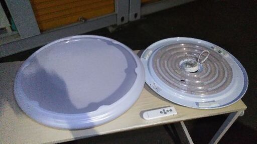 (京都市内配送無料)ニトリ～6畳用LEDシーリングライト(リモコンつき)
