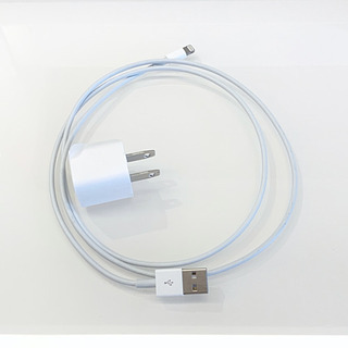iPhone 純正 充電器　未使用の画像