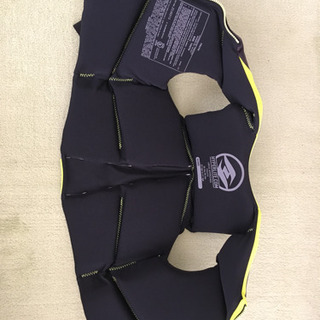中古 小学生向け ライフジャケット hyperlite 救命胴衣 ライフベスト キッズの画像