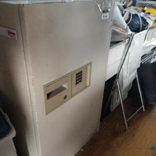 【あげます】大型高級金庫　委託品