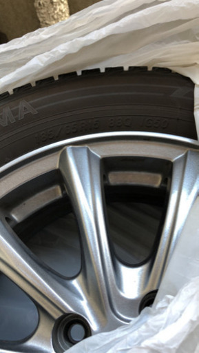 再出品 アクアなど用 冬タイヤ 185/65 R15  