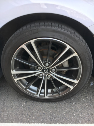 トヨタ純正86ホイル プリウスに履いてました