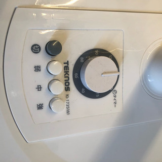 暑い夏にスタンダード扇風機の画像