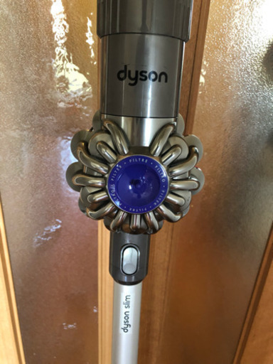 値下げ→15900円→14900円 最終処分価格‼️Dyson, ダイソンコードレス掃除機 DC62 slim 中古 美品です‼️^_^