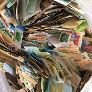 送料0円 使用済の切手500枚〜1000枚程。コレクションにミッ...