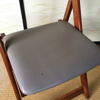 【差し上げます】折りたたみ収納可 木製チェア 難ありの画像