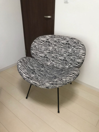 ゼブラの椅子