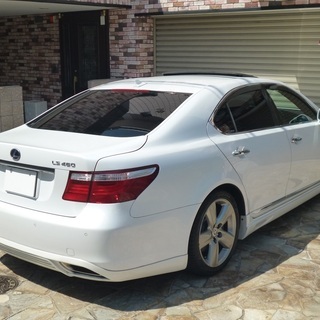 検査2年9月LS460 バージョンS iパッケージ 中期仕様/室内張替え/サンルーフ/WALDエアロ/サスコン/マクレビ/純正HDDナビ/黒革/パワートランクの画像