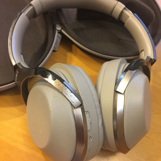 SONY MDR-1000X メッキ塗装剥がれ有りの画像