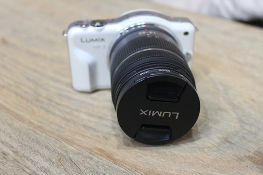 Panasonic パナソニック ミラーレス一眼 DMC-GF3　LUMIX GF3 ズームレンズ　キット