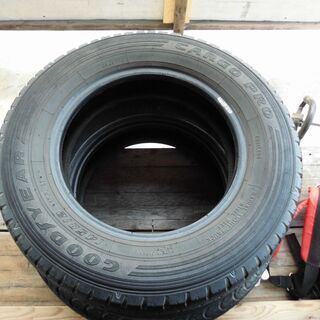 ●タイヤ グッドイヤー 145R12 2本の画像