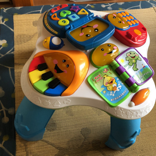 音の鳴る知育玩具