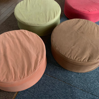 ニトリのフロアスツール！の画像