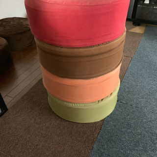 ニトリのフロアスツール！