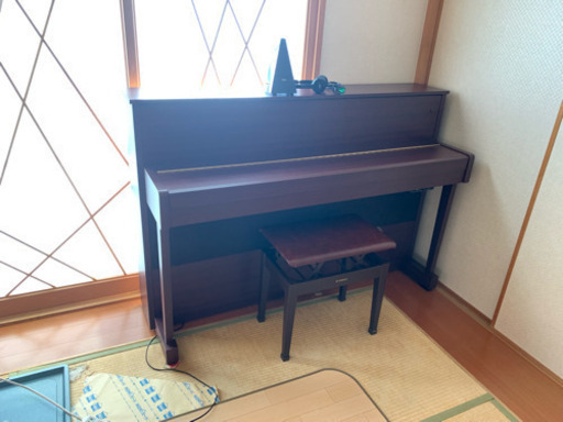 電子ピアノ
