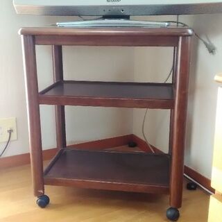0円　テレビ台譲ります