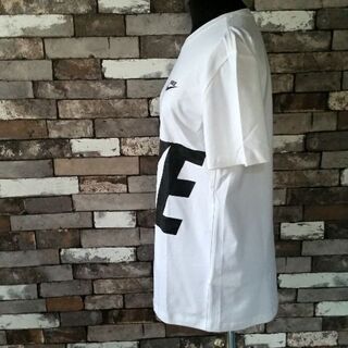 交渉可NIKETシャツの画像