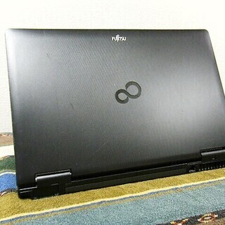🔴15.6型/高性能🆙i5(最大3.3GHz)/光速☆彡新品✨SSD240GB保証付き/最新✨MS Office 2019📒✎/速いUSB3.0☆彡/快適♬メモリ8GB/DVDSマルチ(コピー可)💿/HDMI📺/すぐ使えるWindows10 メディア作成ツール付💿/すぐ繋がるWi-Fi📶/10キー付きKB/点検整備清掃済み😊/FUJITSU LIFEBOOKの画像