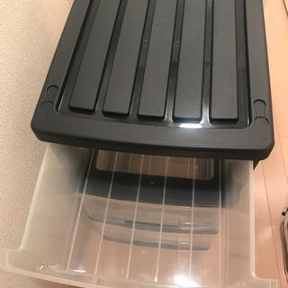 3段衣装箱の画像