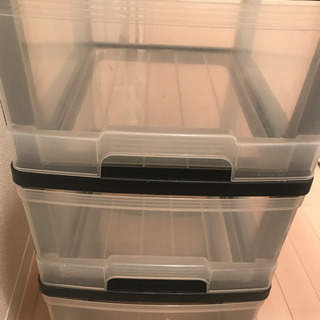 3段衣装箱の画像