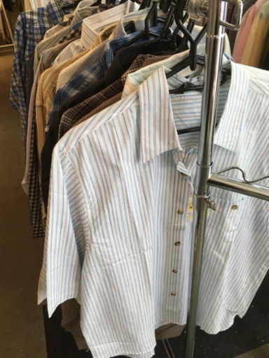 カッターシャツ、ワイシャツ大量まとめ売り。