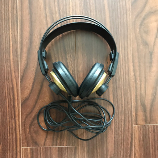 AKG AKG アーカーゲー / K121 Studio モニター ヘッドフォン