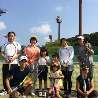 【テニス教室】粕屋町開催のテニススクール